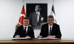 Beşiktaş, Rıdvan Yılmaz'la sözleşme imzaladı