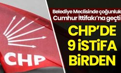 Karabağlar Belediyesi’nde CHP’li 9 belediye meclis üyesi istifa etti
