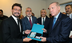 Cumhurbaşkanı Erdoğan'ın elinden aldı: İtalyan Şef Danilo Zanna’ya 'Turkuaz Kart' verildi