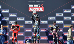 Toprak Razgatlıoğlu, Superbike İspanya ayağının ilk yarışını kazandı!
