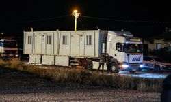 AFAD Başkanı Pehlivan: İlk etapta 100 konteyneri Sındırgı ilçemize ulaştırdık