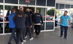 Manisa'da FETÖ operasyonu: 3 kişi tutuklandı