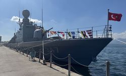 Kocaeli'de TCG Fırtına hücumbotu ziyarete açıldı