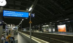 Almanya'da ülke genelinde tren seferleri durduruldu