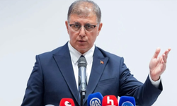 İzmir Büyükşehir Belediye Başkanı Cemil Tugay CHP’den istifa etti