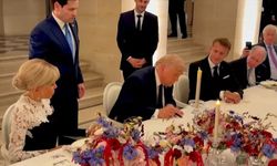 ABD Başkanı Trump, İran ile mutabakat zaptını Versay'da imzaladı