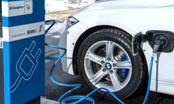 BMW'den yangın riski uyarısı: Evlerin yanına park etmeyin