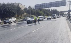 Sultangazi'de 10 aracın karıştığı zincirleme kaza trafiği aksattı