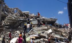 Kolombiya'da 7,4 büyüklüğündeki depremde ölenlerin sayısı 132'ye yükseldi