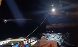 Çanakkale Boğazı'nda arızalanan gemi güvenli bölgeye demirletildi