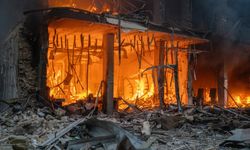 Rusya'nın Kiev'e düzenlediği saldırıda 8 kişi öldü, 33 kişi yaralandı