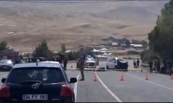 Van’da iki araç kafa kafaya çarpıştı! Ölü ve yaralılar var
