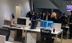 Halk TV'ye kayyum atandı! Polis ekipleri binada arama yapıyor