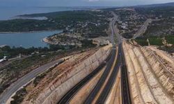 Çeşmeli-Taşucu Otoyolu'nun Kızkalesi kesimi 19 Ekim'de trafiğe açılacak
