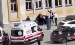 Esenyurt’ta lisede bıçaklı kavga: Polis ve sağlık ekipleri sevk edildi