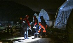 İstanbul-Kocaeli sınırında sel: Sulara kapılan 2 kişi her yerde aranıyor