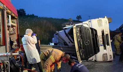 Kuzey Marmara Otoyolu’nda tır devrildi: 2 ölü