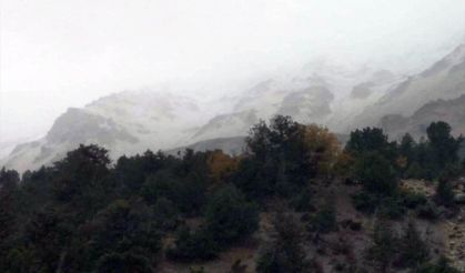Antalya'nın yüksek kesimlerine kar yağdı