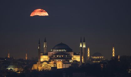 İstanbul'da dolunay