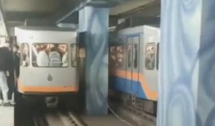 Metronun yolcu dolu vagonları birbirinden ayrıldı