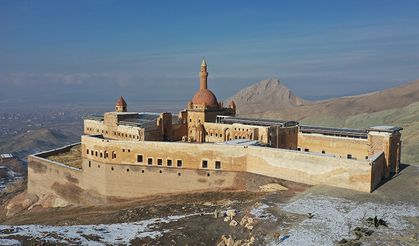 İshak Paşa Sarayı restore ediliyor