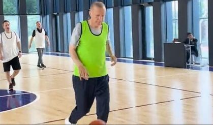 Cumhurbaşkanı Erdoğan, kurmaylarıyla basketbol maçı yaptı