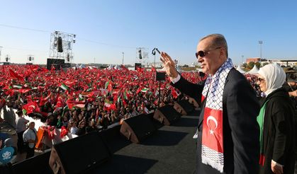 Yüz binler özgür Filistin direnişine destek, Siyonizm'e lanet için Büyük Filistin Mitingi'ne akın etti