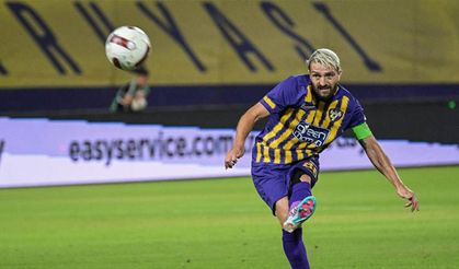 Caner Erkin futbolculuk kariyerini noktaladığını açıkladı