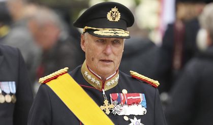 Norveç Kralı Harald, Malezya’da hastaneye kaldırıldı
