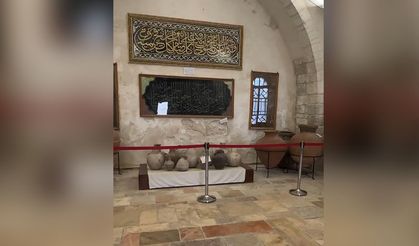 Kudüs Rehberi Mehmet Esmer anlatıyor: Mescid-i Aksa İslam Müzesi'ndeki emanetler