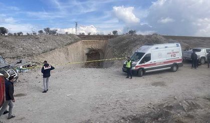 Niğde'de patates deposu yapımında meydana gelen göçükte 2 kişi öldü