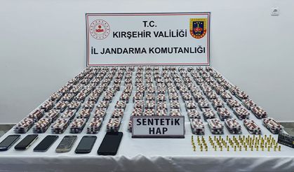 Kırşehir'de otomobilde 8 bin 330 sentetik hap ele geçirildi
