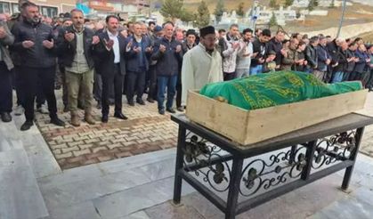 Cenazede acı olay: Tabutun başında hayatını kaybetti!