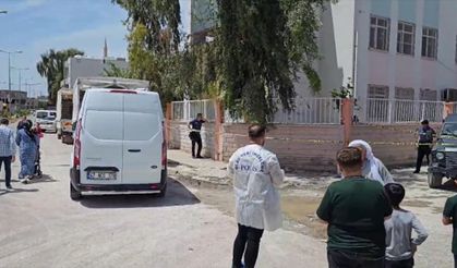 Okul bahçesinde silahlı saldırıya uğrayan öğretmen hayatını kaybetti