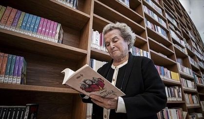 Türk edebiyatının 'Mona Roza'sı Muazzez Akkaya vefat etti