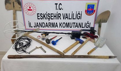 Eskişehir'de izinsiz kazı yapan 3 şüpheli tutuklandı