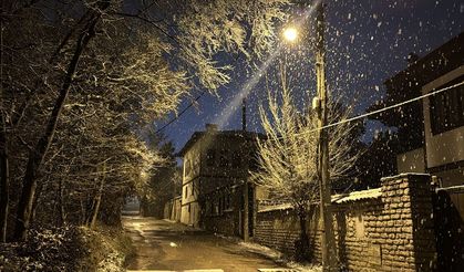 Karabük'ün yüksek kesimlerinde kar yağışı etkili oluyor