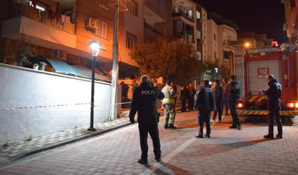 Manisa'da 2 apartman zemindeki kayma nedeniyle tahliye edildi