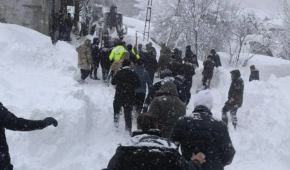 Van'da çığ meydana geldi: 1 kişi yaralı, 22 ev boşaltıldı