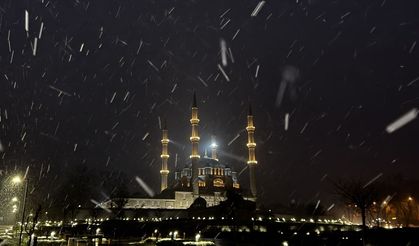 Edirne'de kar yağışı başladı
