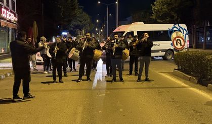Tekirdağlılar sahura belediye bandosuyla kalktı