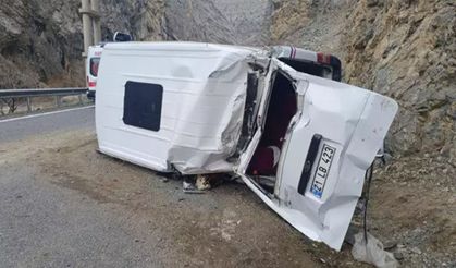 Hakkari'de korkutan kaza