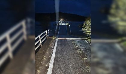 Balıkesir'de kuvvetli yağış nedeniyle köprü çöktü