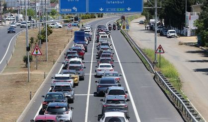 Tekirdağ-İstanbul yolunda bayram tatilinden dönüş yoğunluğu yaşanıyor