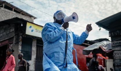 Akıllı telefonlar ölümcül Ebola virüsünü nasıl tetikliyor?