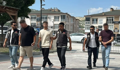 Burdur'da ihraç edilen öğretmen uyuşturucu ticaretinden tutuklandı