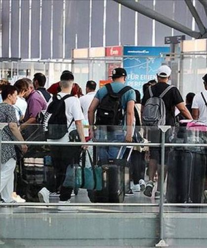 Dışişleri Bakan Yardımcısı açıkladı: Yurt dışında kaç Türk vatandaşı yaşıyor?