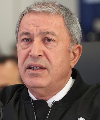 Hulusi Akar: Eğitim ayrı şey, öğrenim ayrı şey