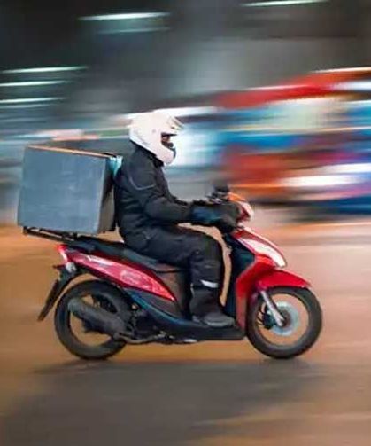 Kocaeli'de motosiklet sürücüleri ve motokuryelere olumsuz hava engeli