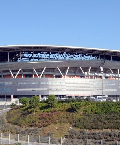 Galatasaray'da hoparlörden ıslık çalındığı iddialarına yanıt geldi